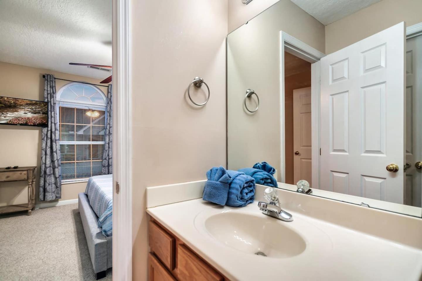 Willa 1 Mile To Pkwy, Pets, Hot Tub, Creekside, Porch Pigeon Forge Zewnętrze zdjęcie