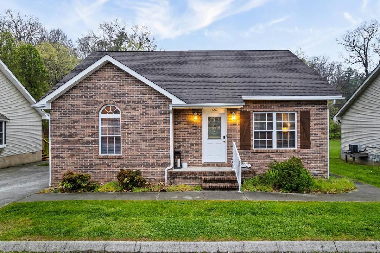 Willa 1 Mile To Pkwy, Pets, Hot Tub, Creekside, Porch Pigeon Forge Zewnętrze zdjęcie