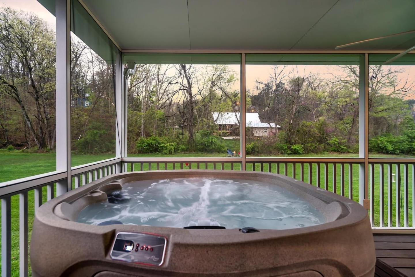 Willa 1 Mile To Pkwy, Pets, Hot Tub, Creekside, Porch Pigeon Forge Zewnętrze zdjęcie
