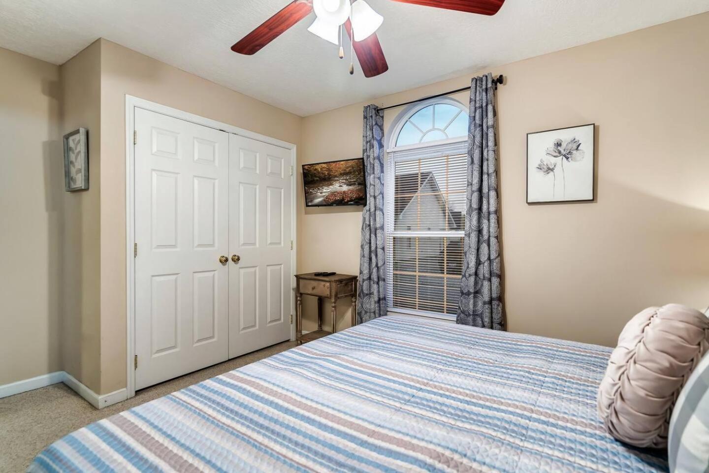 Willa 1 Mile To Pkwy, Pets, Hot Tub, Creekside, Porch Pigeon Forge Zewnętrze zdjęcie